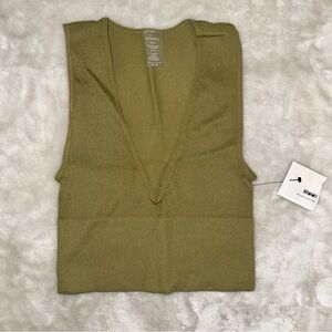 Dynamic Olive Green Ribbed V-Neck Cropped Tank Top One Size